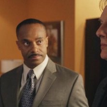 Rocky Carroll parla con Mark Harmon nell'episodio Truth Or Consequences di N.C.I.S.
