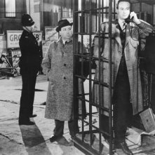 Alfred Hitchcock fa un'apparizione nel film Rebecca, la prima moglie (1940)