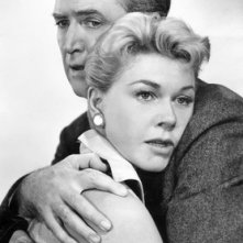 James Stewart e Doris Day in una immagine promozionale del film L'uomo che saperva troppo