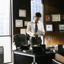 Rob Lowe nel ruolo di Robert McAllister in una scena del primo episodio della quarta stagione della serie Brothers & Sisters