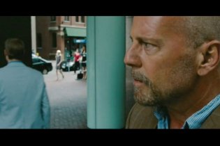 Surrogates - Trailer 2