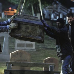Una scena dell'episodio Night Of Desirable Objects di Fringe