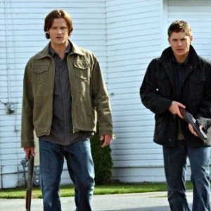 Jensen Ackles e Jared Padalecki in una scena dell'episodio Good God, Y'All di Supernatural