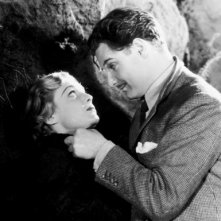 Robert Donat e Madeleine Carroll ne Il club dei trentanove