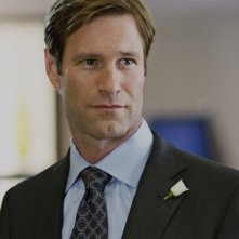 Aaron Eckhart è il protagonista del film Love Happens