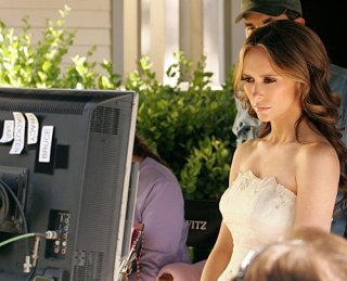 Ghost Whisperer: Jennifer Love Hewitt sul set di Birthday Presence, primo episodio della quinta stagione, da lei diretto