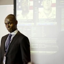 Lance Reddick In Una Scena Dell Episodio Fracture Di Fringe 130591