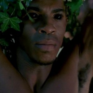Mehcad Brooks in una scena dell'episodio 'Beyond Here Lies Nothin'' della serie tv True Blood