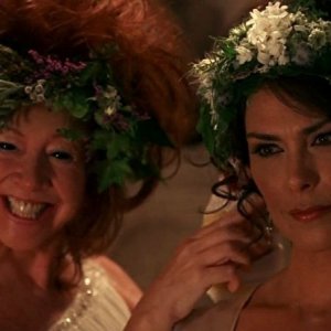 Michelle Forbes in una scena dell'episodio 'Beyond Here Lies Nothin'' di True Blood