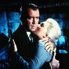 James Stewart e Kim Novak in una scena del film La donna che visse due volte (1958 )
