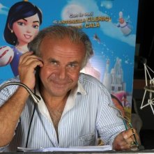 Jerry Calà in sala di doppiaggio per il film Biancaneve e gli 007 nani