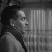 Laurence Olivier in una scena del film Rebecca, la prima moglie ( 1940 )