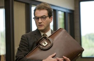 Michael Stuhlbarg in un'immagine del film A Serious Man