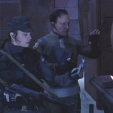 Musetta Vander e Ted Raimi in Planet Raptor