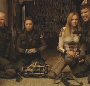 Musetta Vander, Vanessa Angel e Steven Bauer in Planet Raptor