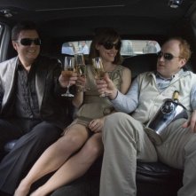 Ricky Gervais, Jennifer Garner e Louis C.K. in una scena del film The Invention of Lying