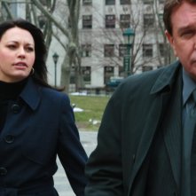 Tom Berenger e Musetta Vander nel film Order of Redemption