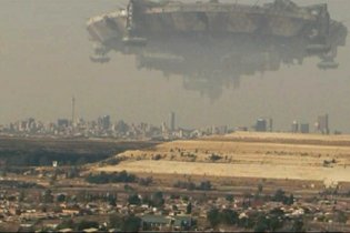 District 9 - Clip 2