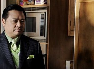 Rex Lee in una scena dell'episodio Berried Alive della sesta stagione di Entourage