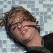 Tippi Hedren salvata dal suicidio in una scena del film Marnie ( 1964 )