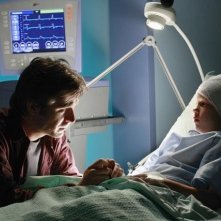 Jack Davenport e Lennon Wynn nell'episodio White To Play di FlashForward