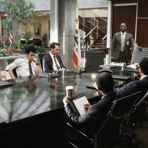 Una scena dell'episodio White To Play di FlashForward