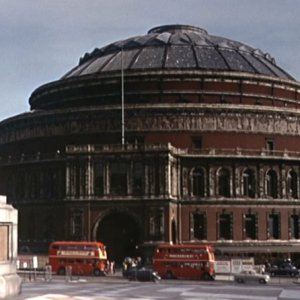 La Royal Albert Hall in una scena del film L'uomo che sapeva troppo ( 1956 )