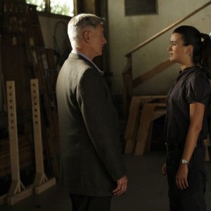 Jethro Gibbs (Mark Harmon) e Ziva David (Cote de Pablo) in una scena dell'episodio Reunion di Navy NCIS