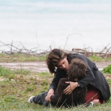 Anna Valle e la piccola Celeste Cuppone in una scena della terza stagione della serie tv Nebbie e delitti