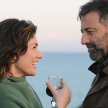 Anna Valle e Luca Barbareschi in una sequenza della terza stagione della serie tv Nebbie e delitti