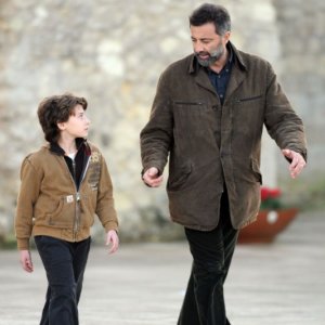 Celeste Cuppone e Luca Barbareschi in una scena della terza stagione della serie tv Nebbie e delitti