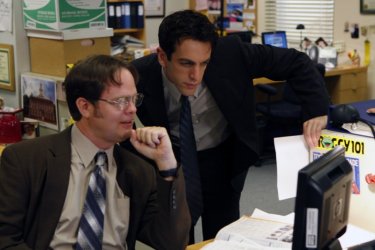 B.J. Novak e Rainn Wilson nell'episodio Gossip della serie The Office
