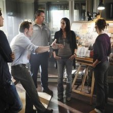 Christian Slater Michelle Borth E Bob Stephenson In Una Scena Dell Episodio Parachute Jane Di The Forgotten 132304