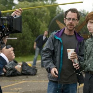 Ethan Coen e Aaron Wolff sul set del film A Serious Man
