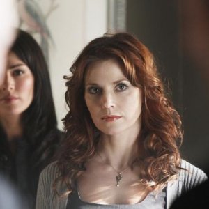 Heather Stephens in una scena dell'episodio Diamond Jane della serie The Forgotten