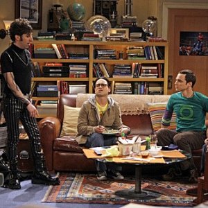 Jim Parsons, Johnny Galecki, Kaley Cuoco, Simon Helberg e Kunal Nayyar nell'episodio The Gothowitz Deviation della serie The Big Bang Theory