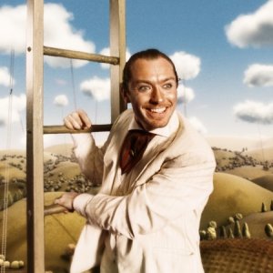 Jude Law in una scena del film Parnassus - L'uomo che voleva ingannare il diavolo