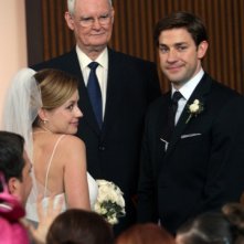 Ken Kreps, Jenna Fischer e John Krasinski in una scena dell'episodio Niagara di The Office