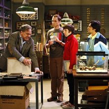 Kunal Nayyar Jim Parsons Simon Helberg E La Guest Star Lewis Black Nell Episodio The Jiminy Conjecture Di The Big Bang Theory 132429