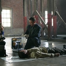 Melina Kanakaredes e Gary Sinise nell'episodio LAT 40° 47' N/Long 73° 58'W della serie CSI New York