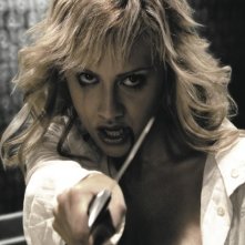 Brittany Murphy è Shellie in una sequenza di Sin City