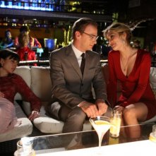 Filippo Nigro e Carolina Crescentini in una scena del film Oggi Sposi