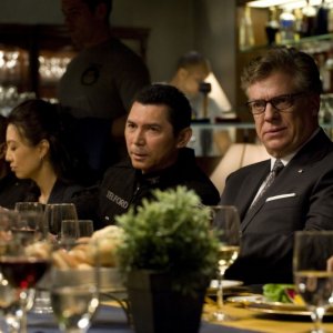 Justin Louis e Christopher McDonald in un momento delle premiere di Stargate Universe