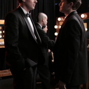 Matthew Morrison e Cory Monteith in una scena dell'episodio Acafellas della serie Glee