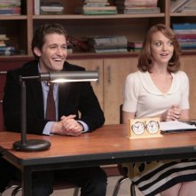 Matthew Morrison e Jayma Mays in una scena dell'episodio Vitamin D della serie Glee