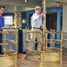 Nick e Kevin Jonas e Chuck Hittinger nell'episodio The Three Musketeers della serie Jonas