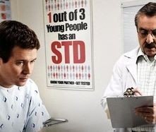 Kevin Connolly in una scena di Scared Straight, episodio della sesta stagione di Entourage