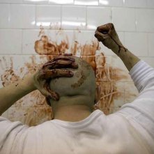 Un'immagine del film Bronson diretto da Nicolas Winding Refn