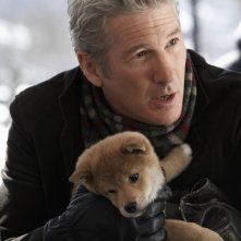 Richard Gere in una sequenza del film Hachiko