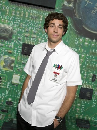 Zachary Levi in una foto promozionale per la prima stagione di Chuck